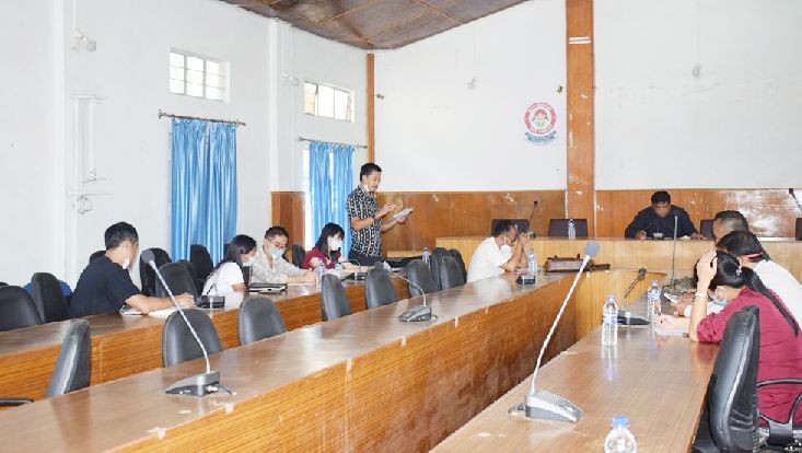 Section of the gathering during the meeting on district level convergence plan committee on Poshan Maah 2020 held at the DC Conference hall, Wokha on September 4. (DIPR Photo)